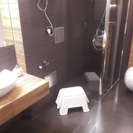 Aim Lesny Zakatek F8 * Ustroń