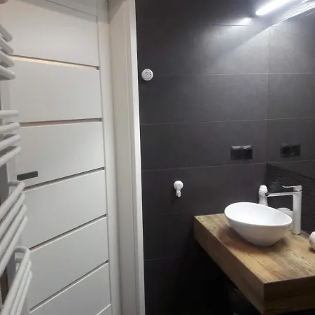 Aim Lesny Zakatek F8 * Ustroń